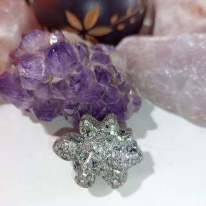 Dinosaurio pequeño Orgonita Electronite Modelo 4