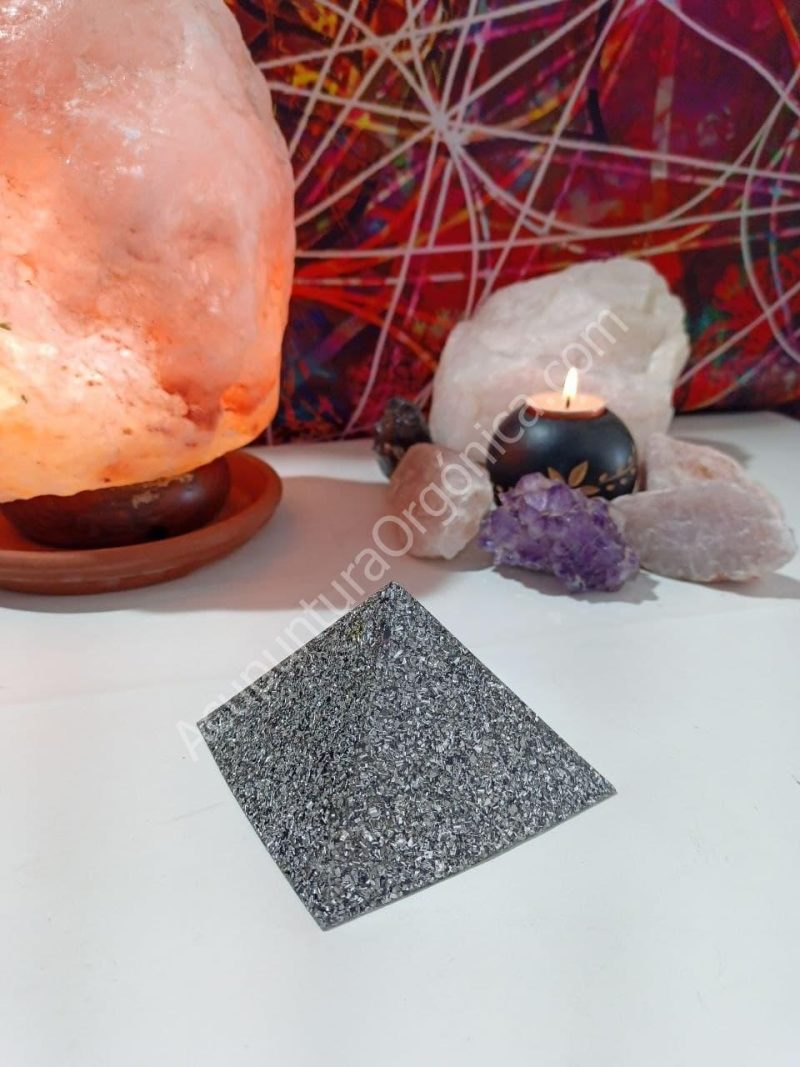 Pirámide Grande 4 lados Orgonita Electronite - Imagen 2