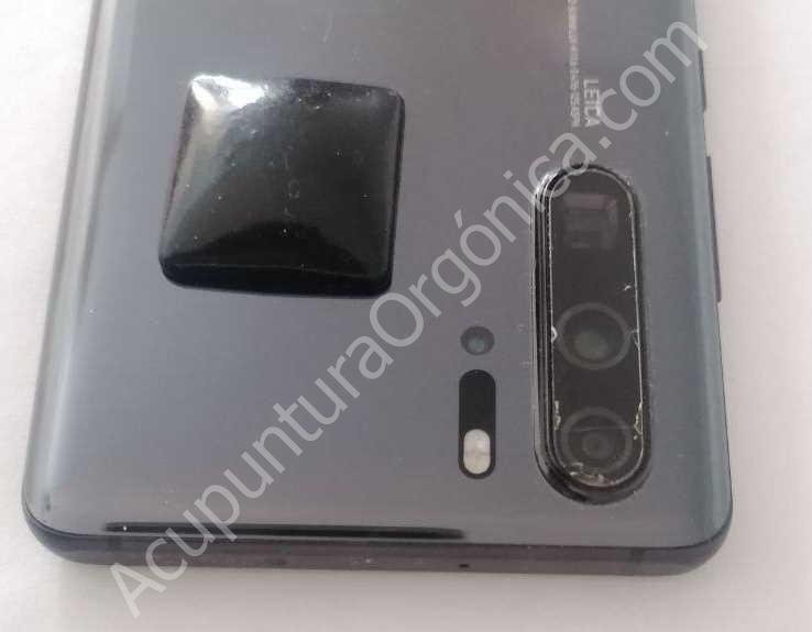 Protector para MÓVIL de Magnetita forma cuadrada o forma corazón