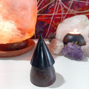 Orgonita VIRUTA DE HIERRO Pirámide Cono y punta de Magnetita