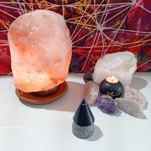 Orgonita VIRUTA ALUMINIO con punta de Magnetita Pirámide Cono pequeña