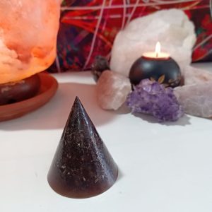 Orgonita VIRUTA DE HIERRO Pirámide cono