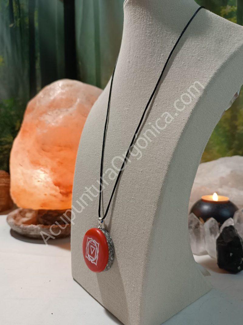 Colgante o llavero Orgonite electronite Chakra Raiz formato Semicírculo - Imagen 4