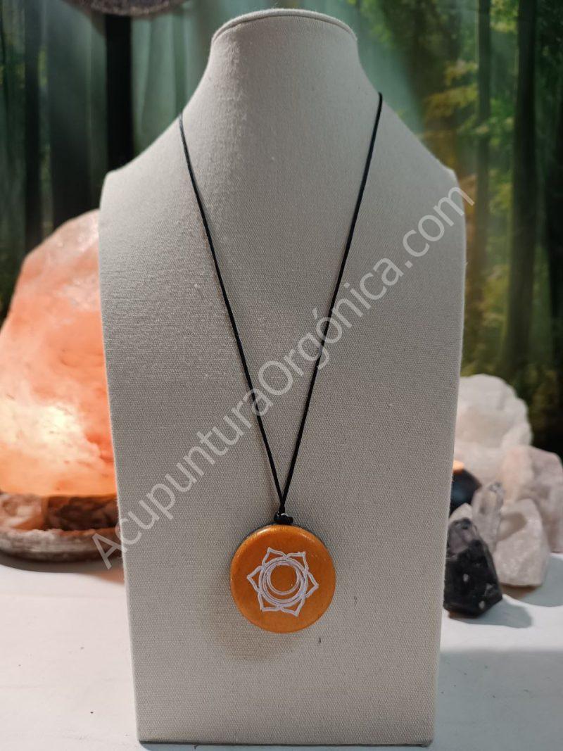 Colgante o llavero Orgonita Electronite Chakra Sacro formato Semicírculo