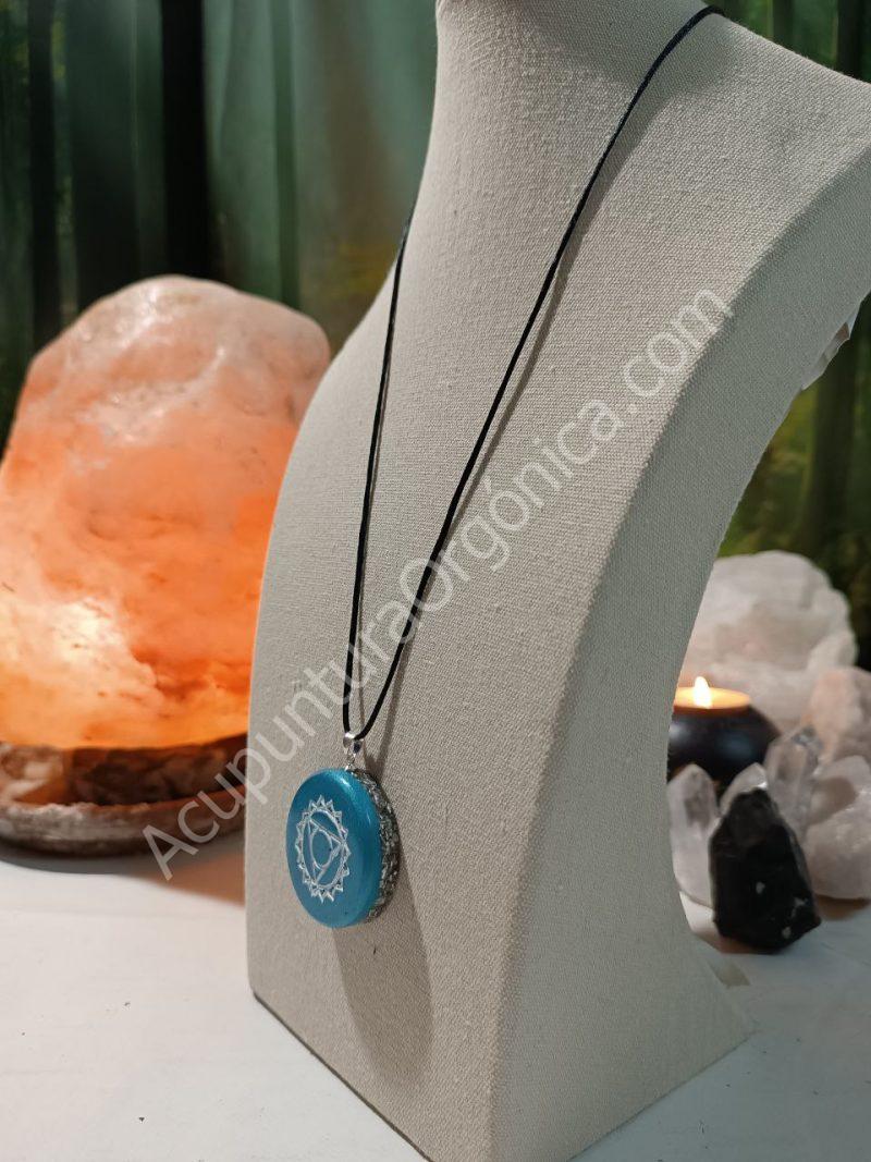 Colgante o llavero Orgonita electronite Chakra de Garganta formato Semicirculo - Imagen 3