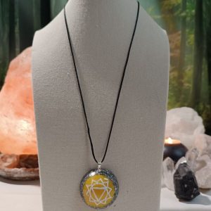 Colgante o llavero Orgonita electronite Chakra Plexo Solar formato Semiesfera