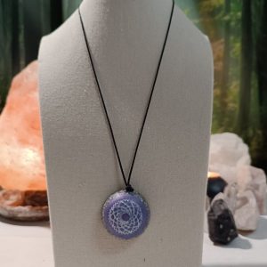 Colgante o llavero Orgonita electronite Chakra Corona formato Semiesfera