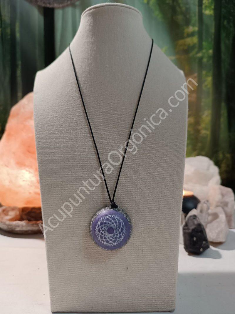 Colgante o llavero Orgonita electronite Chakra Corona formato Semiesfera