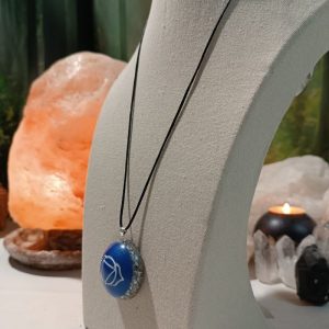 Colgante o llavero Orgonita electronite Chakra Tercer Ojo formato Semiesfera