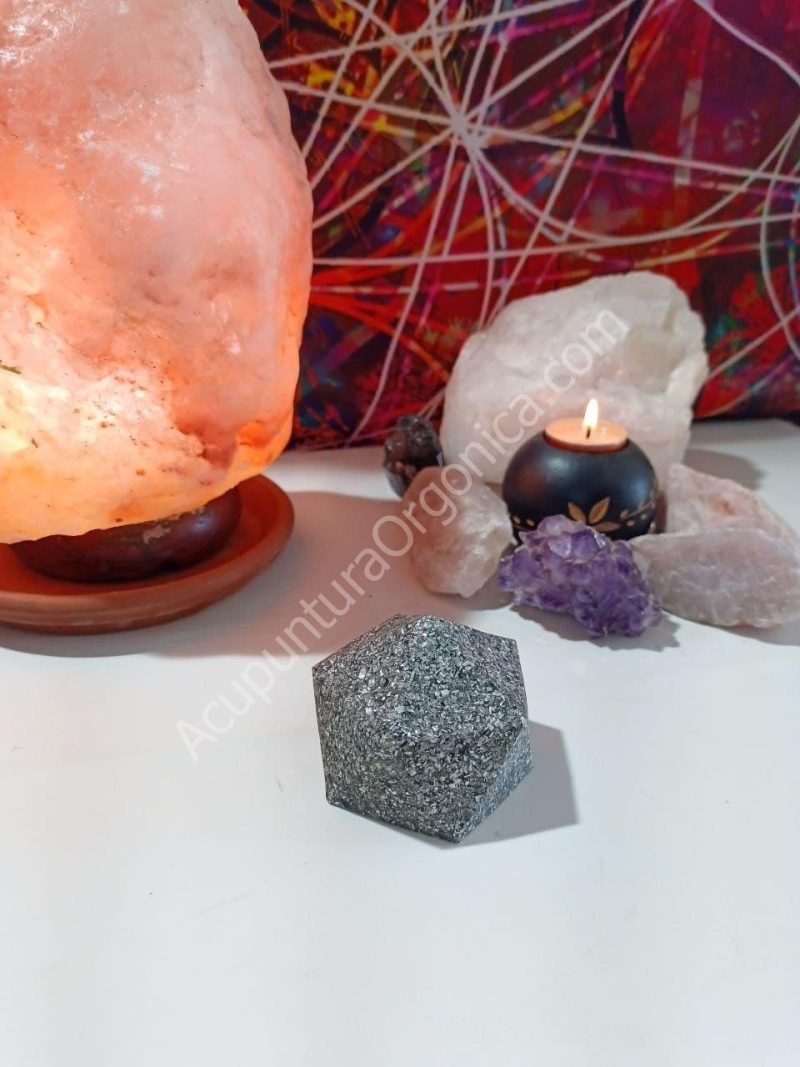Orgonita Electronite Pirámide Facetada - Imagen 3