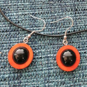 Colgante, pendientes y anillo de Shungita en madera 2 Colores