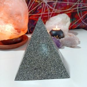 Orgonita Formato Pirámide Grande 4 lados