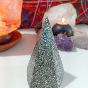 Orgonita Pirámide formato Pentagonal