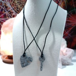 Colgante Orgonita electronite corazón y llave