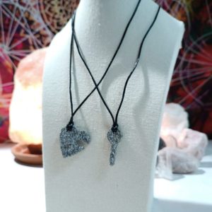 Colgante Orgonita electronite corazón y llave