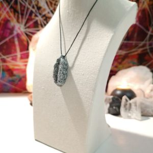 Colgante Hoja Alargada con Picos Orgonita-Electronite