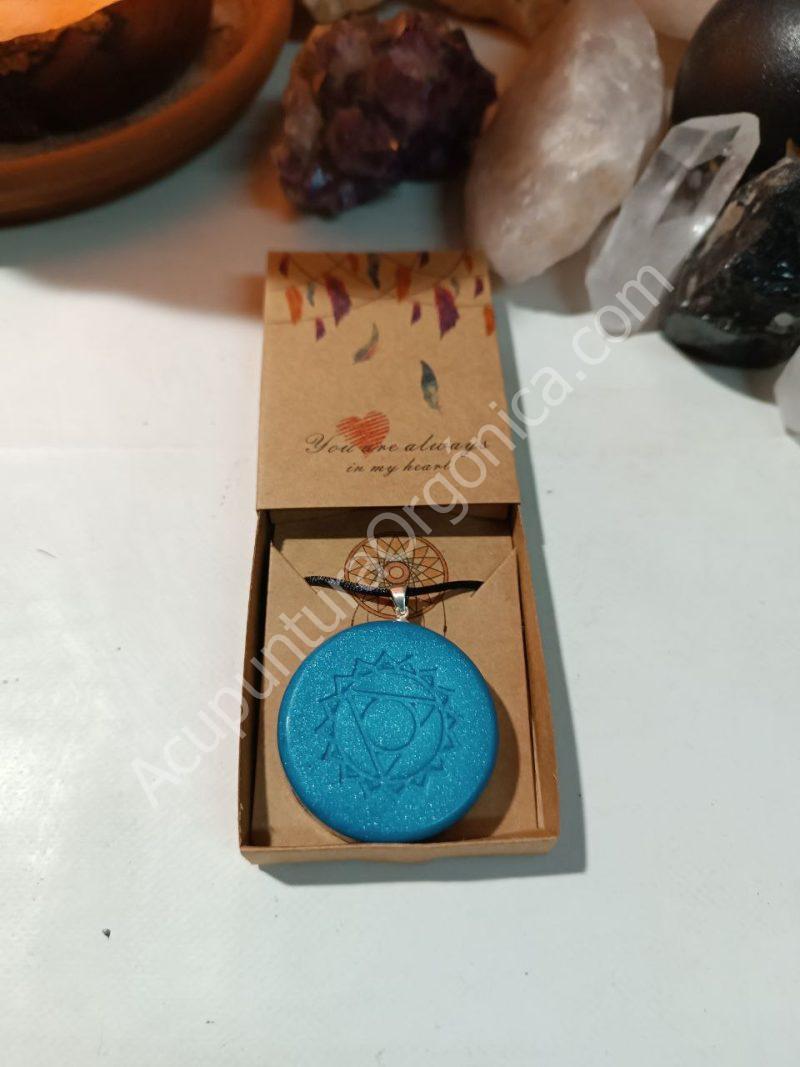 Colgante o llavero Orgonita electronite Chakra de Garganta formato Semicirculo - Imagen 5