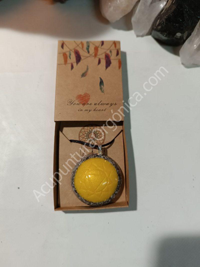 Colgante o llavero Orgonita electronite Chakra Plexo Solar formato Semiesfera - Imagen 5