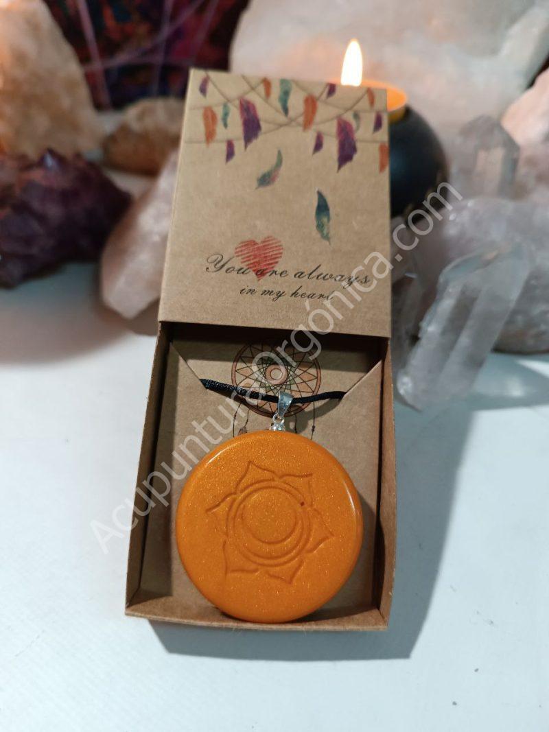 Colgante o llavero Orgonita Electronite Chakra Sacro formato Semicírculo - Imagen 5