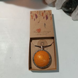 Colgante o llavero Orgonita electronite Chakra Sacro formato Semiesfera