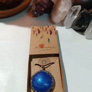 Colgante o llavero Orgonita electronite Chakra Tercer Ojo formato Semiesfera