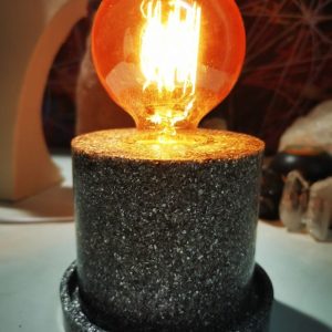 Lámpara formato CILINDRO mesita orgonita-electronite