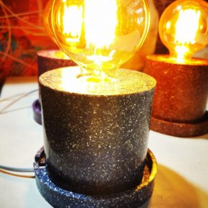 Lámpara formato CILINDRO mesita orgonita-electronite