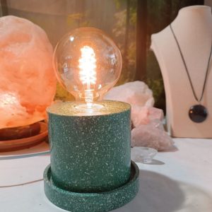 Lámpara formato CILINDRO mesita orgonita-electronite