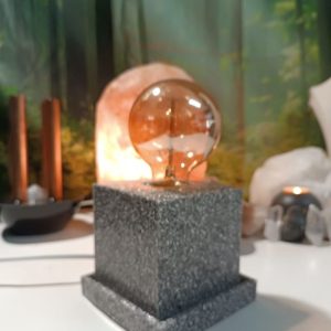 Lámpara mesita CUADRADA de orgonita-electronite