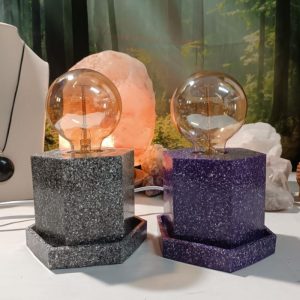 Lámpara mesita de orgonita-electronite formato HEXAGONAL